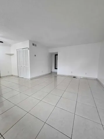 1201 SW 52nd Avenue North Lauderdale FL 33068