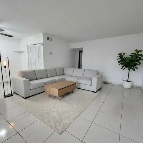1201 SW 52nd Avenue North Lauderdale FL 33068