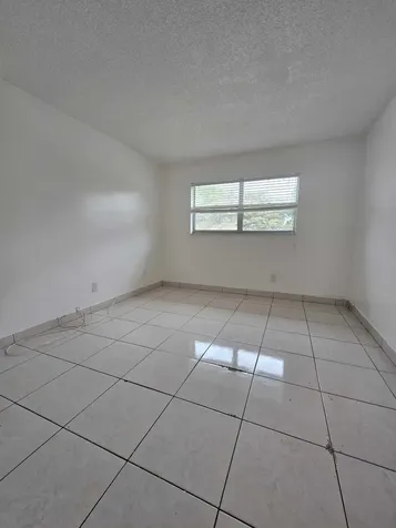 1201 SW 52nd Avenue North Lauderdale FL 33068