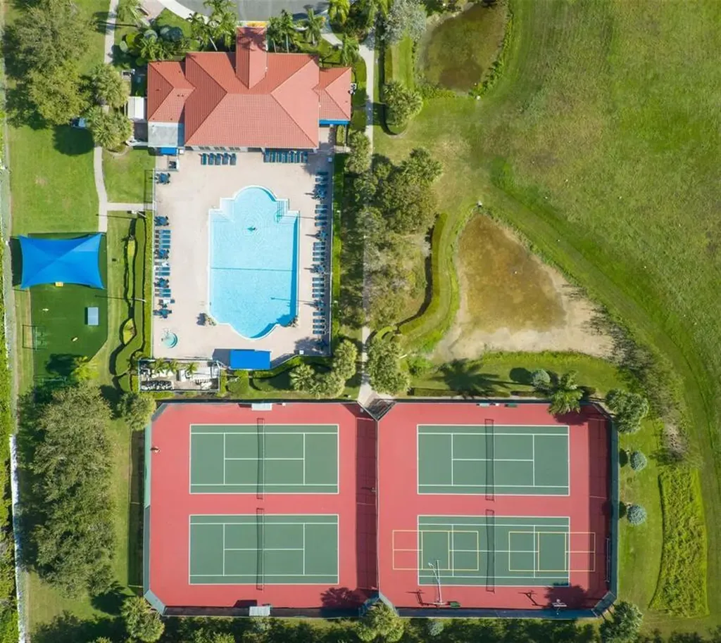 931 Lemonwood Court Hollywood FL 33019