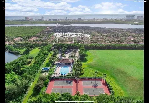 931 Lemonwood Court Hollywood FL 33019