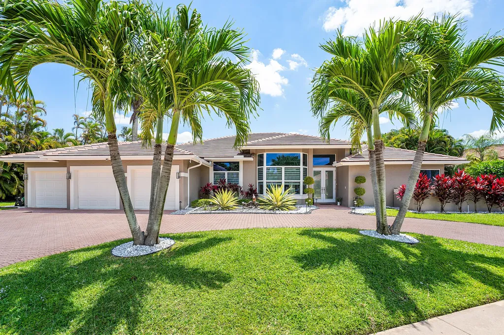 8321 Muirhead Circle Boynton Beach FL 33472