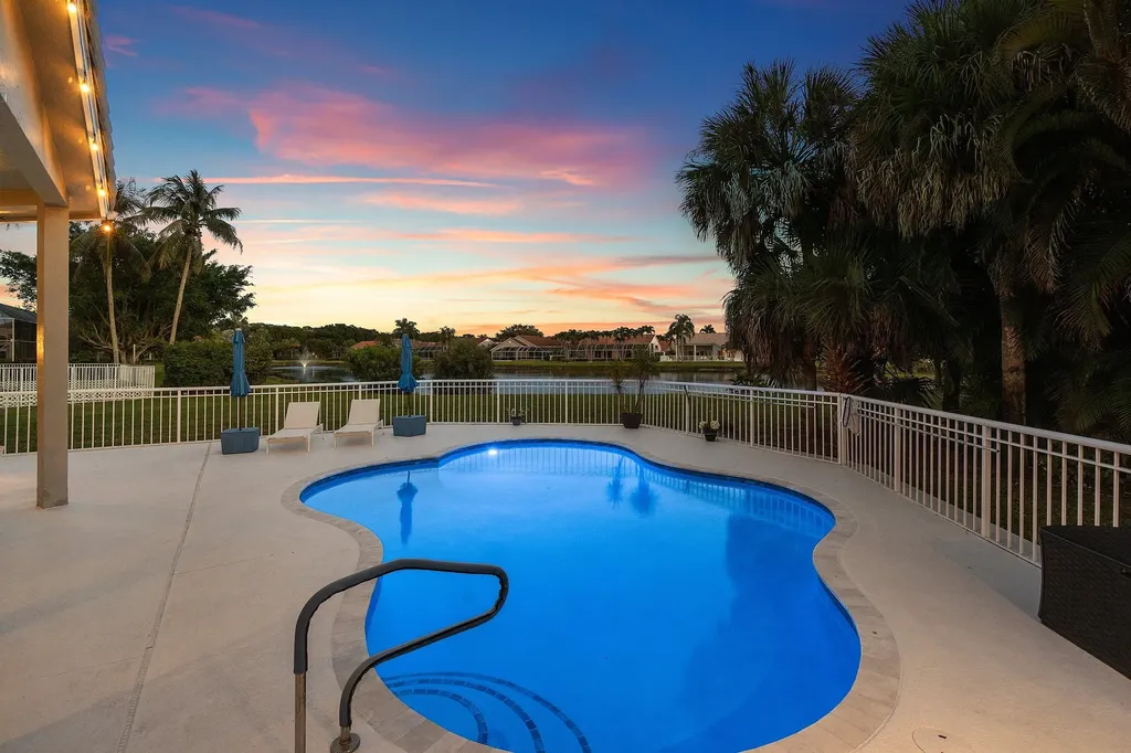8321 Muirhead Circle Boynton Beach FL 33472