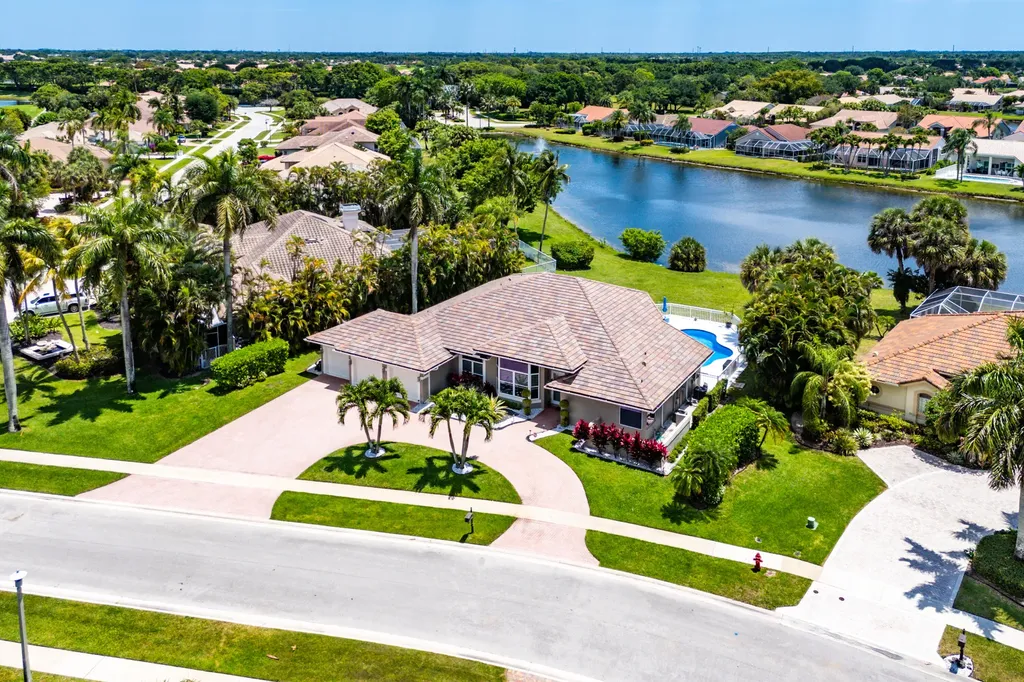 8321 Muirhead Circle Boynton Beach FL 33472