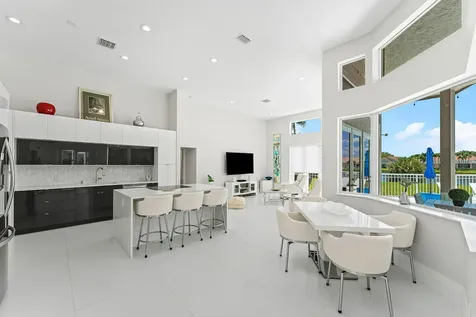 8321 Muirhead Circle Boynton Beach FL 33472