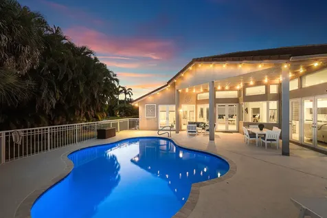 8321 Muirhead Circle Boynton Beach FL 33472