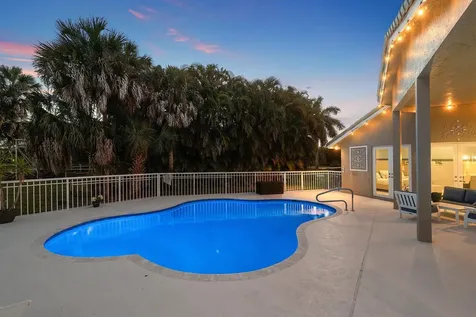 8321 Muirhead Circle Boynton Beach FL 33472