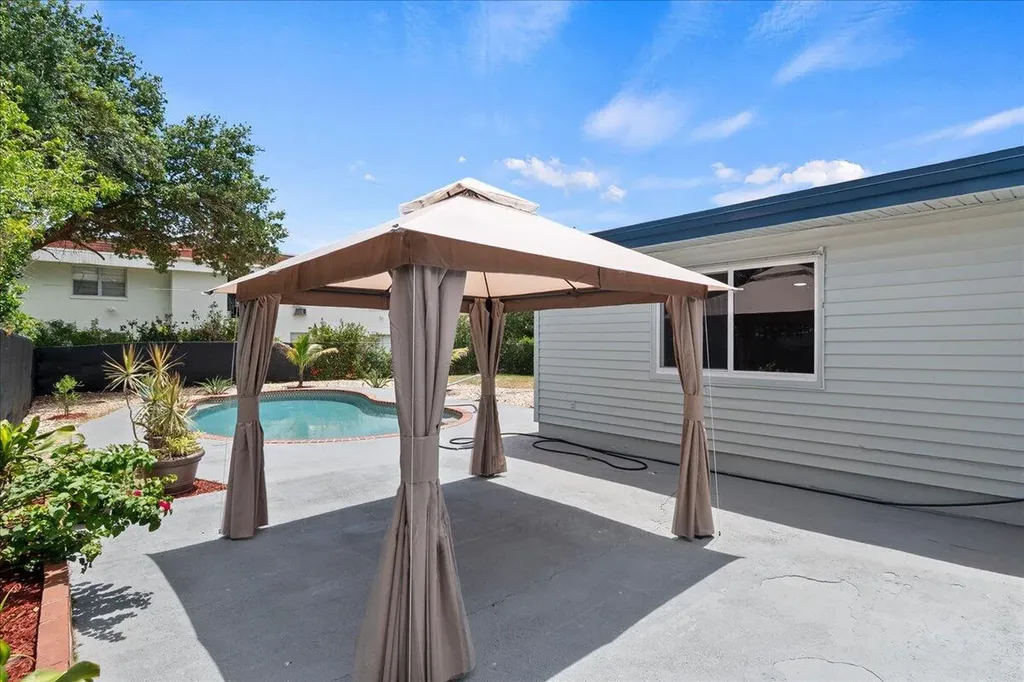 1414 S N Street Lake Worth Beach FL 33460