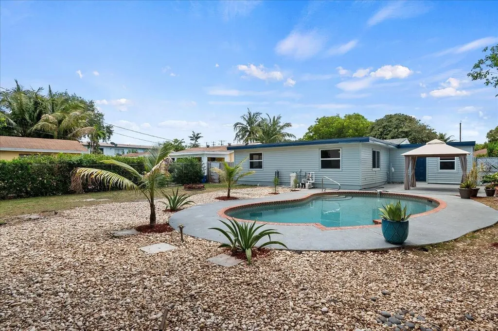 1414 S N Street Lake Worth Beach FL 33460