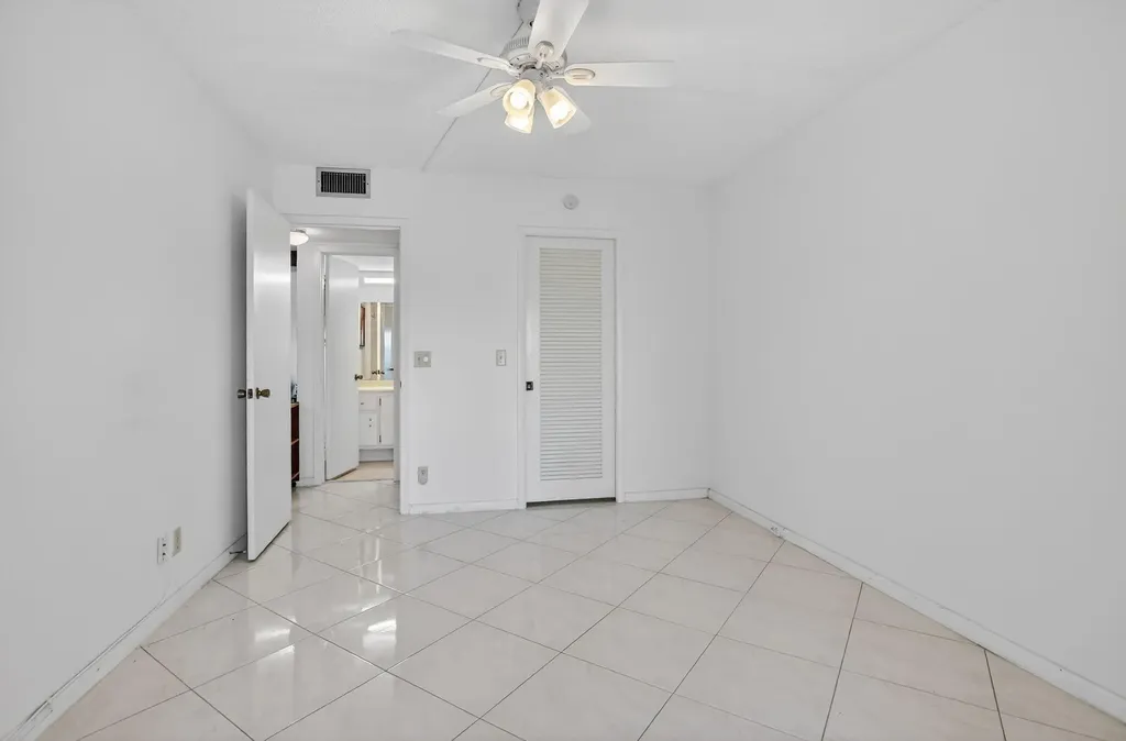 2035 Ainslie Boca Raton FL 33434