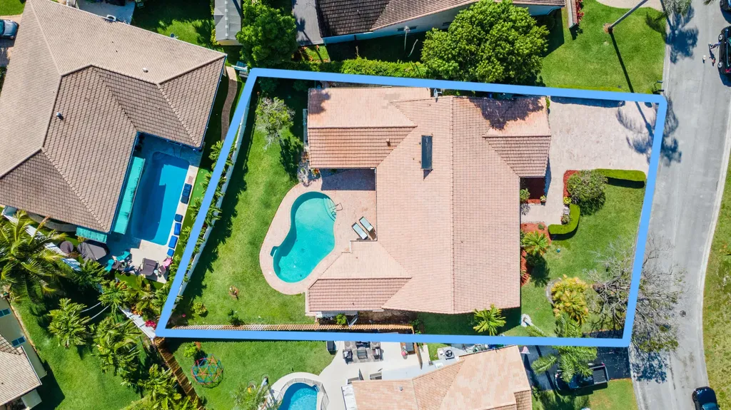 10885 NW 6th Street Coral Springs FL 33071
