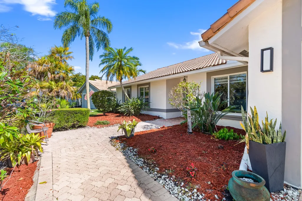 10885 NW 6th Street Coral Springs FL 33071
