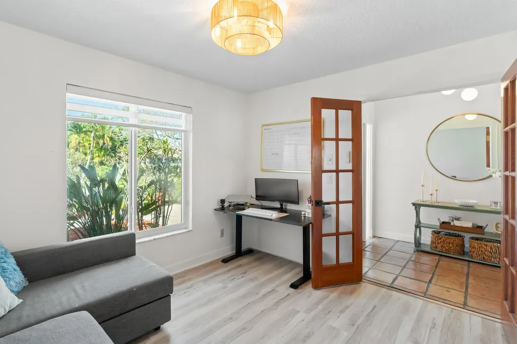 10885 NW 6th Street Coral Springs FL 33071