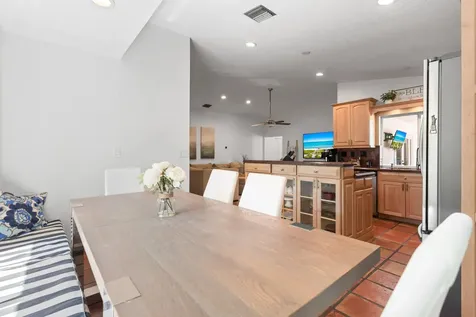 10885 NW 6th Street Coral Springs FL 33071