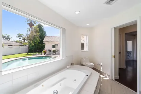 10885 NW 6th Street Coral Springs FL 33071