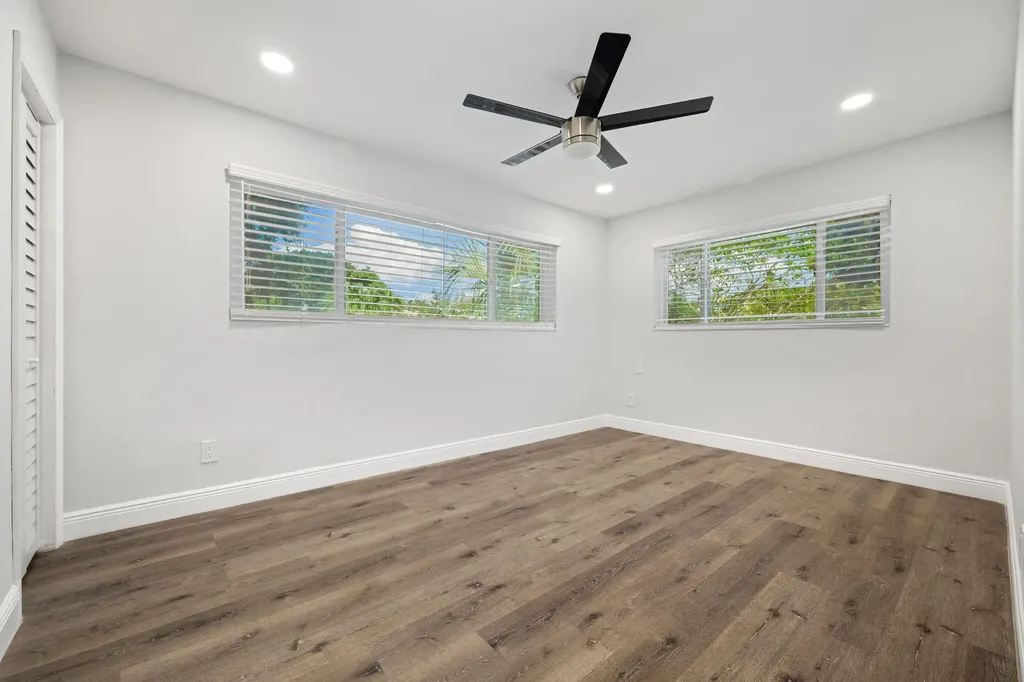 2298 NE 4th Avenue Boca Raton FL 33431