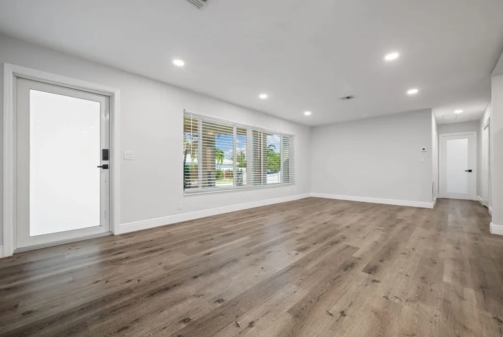 2298 NE 4th Avenue Boca Raton FL 33431