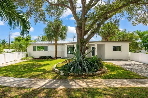 2298 NE 4th Avenue Boca Raton FL 33431