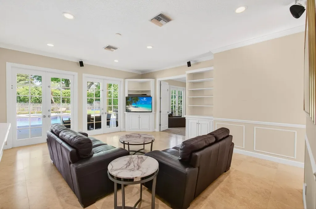 6167 NW 23rd Way Boca Raton FL 33496