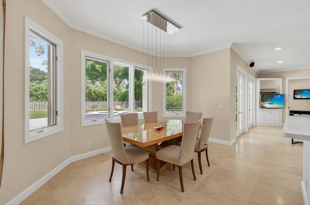 6167 NW 23rd Way Boca Raton FL 33496