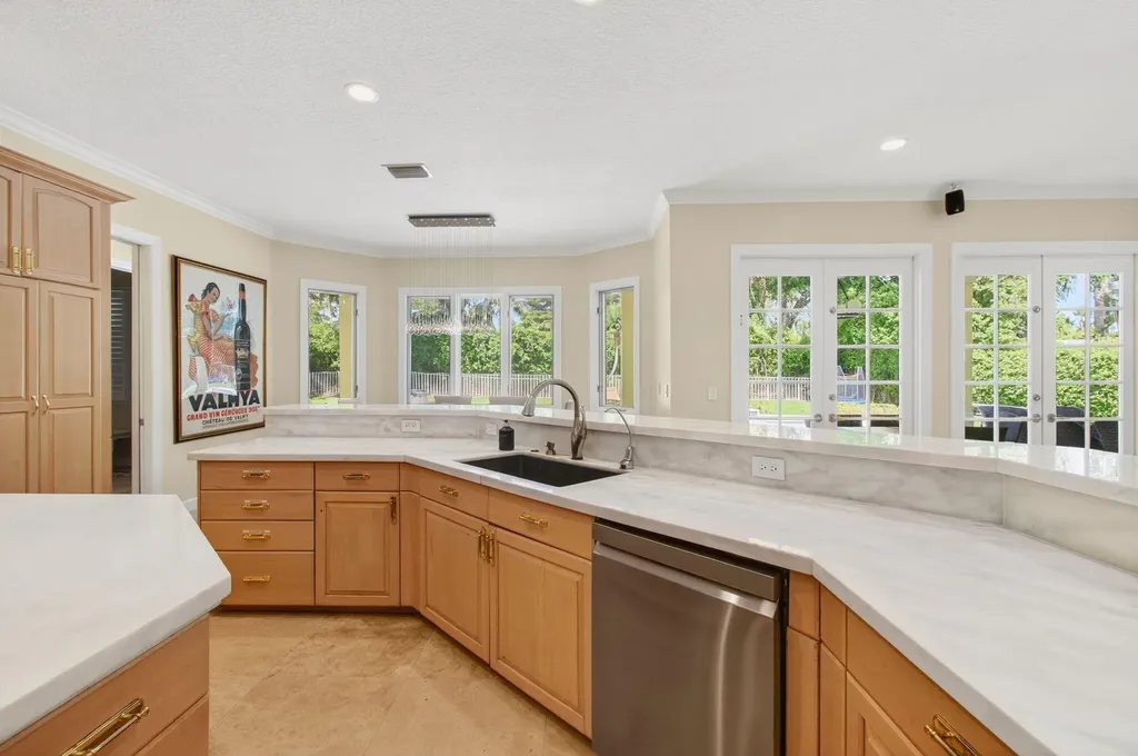 6167 NW 23rd Way Boca Raton FL 33496