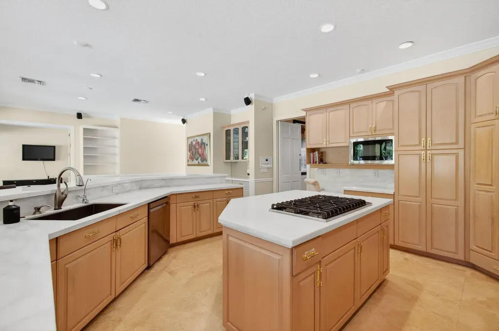 6167 NW 23rd Way Boca Raton FL 33496