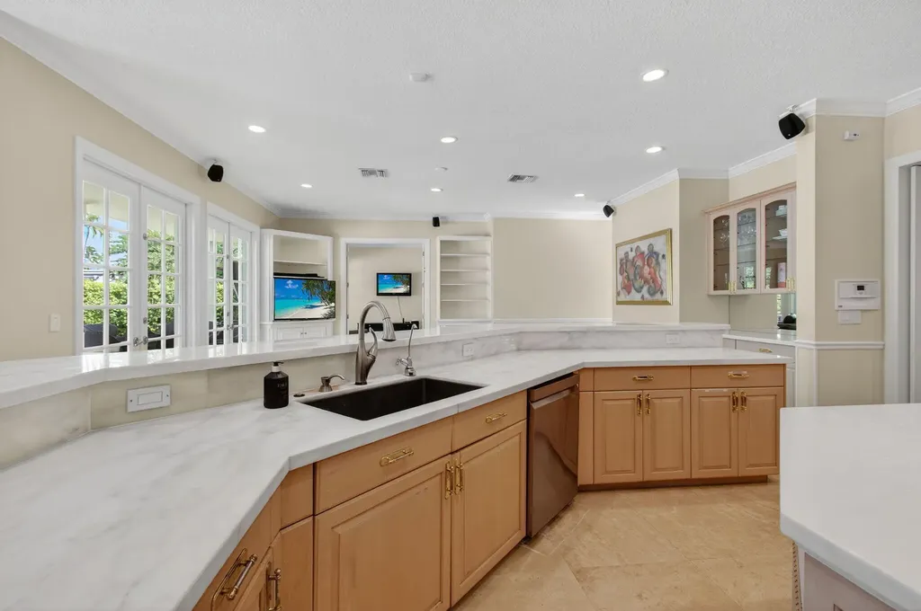 6167 NW 23rd Way Boca Raton FL 33496