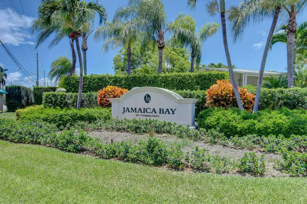 50012 Hacha Boynton Beach FL 33436