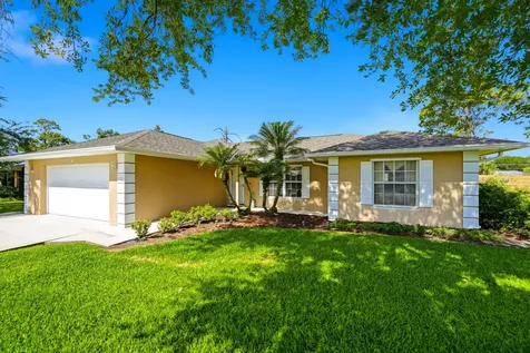 5105 Paleo Pines Circle Fort Pierce FL 34951