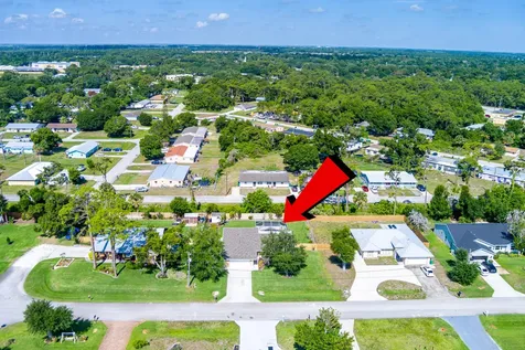 5105 Paleo Pines Circle Fort Pierce FL 34951