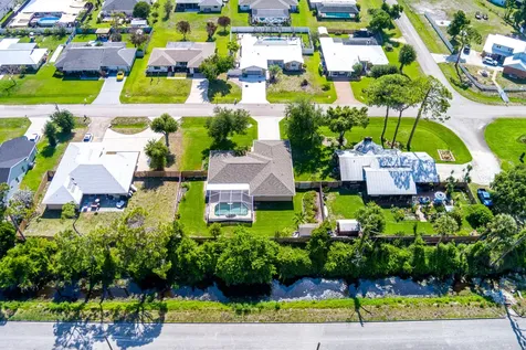 5105 Paleo Pines Circle Fort Pierce FL 34951