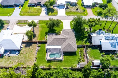 5105 Paleo Pines Circle Fort Pierce FL 34951