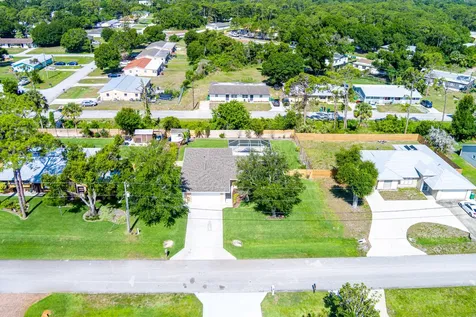 5105 Paleo Pines Circle Fort Pierce FL 34951
