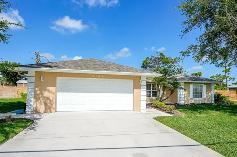 5105 Paleo Pines Circle Fort Pierce FL 34951