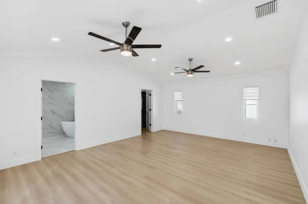 360 SW 2nd Street Boca Raton FL 33432