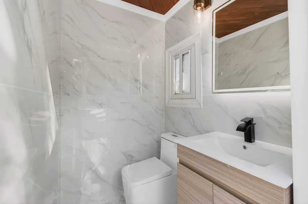 360 SW 2nd Street Boca Raton FL 33432