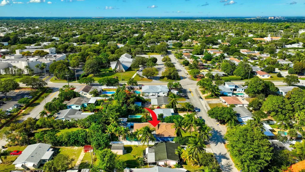 360 SW 2nd Street Boca Raton FL 33432
