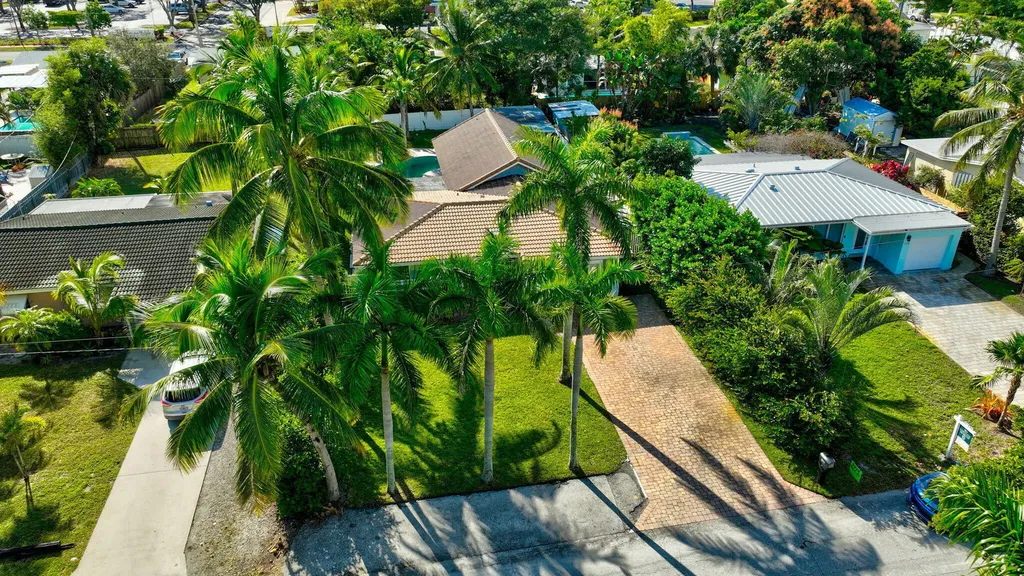 360 SW 2nd Street Boca Raton FL 33432
