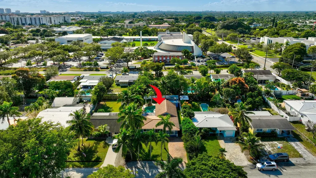 360 SW 2nd Street Boca Raton FL 33432