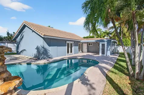 360 SW 2nd Street Boca Raton FL 33432