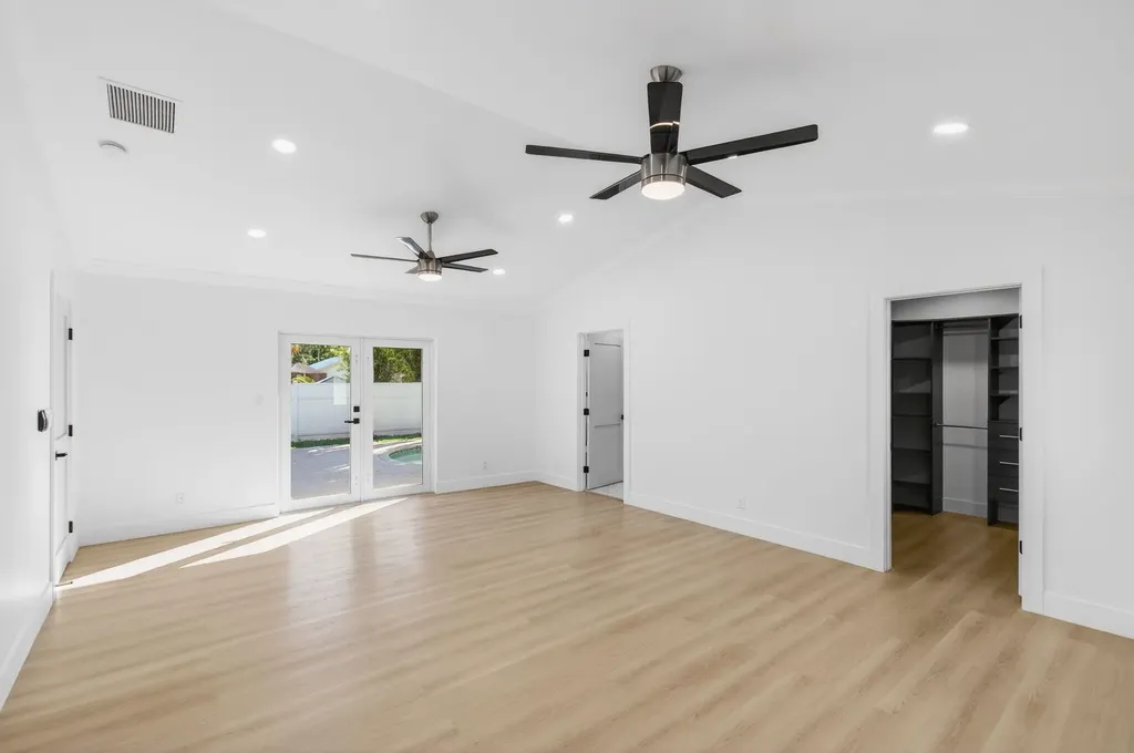 360 SW 2nd Street Boca Raton FL 33432