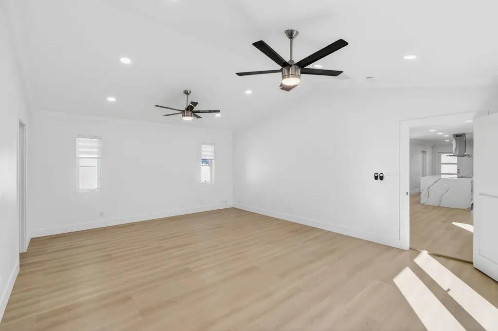 360 SW 2nd Street Boca Raton FL 33432