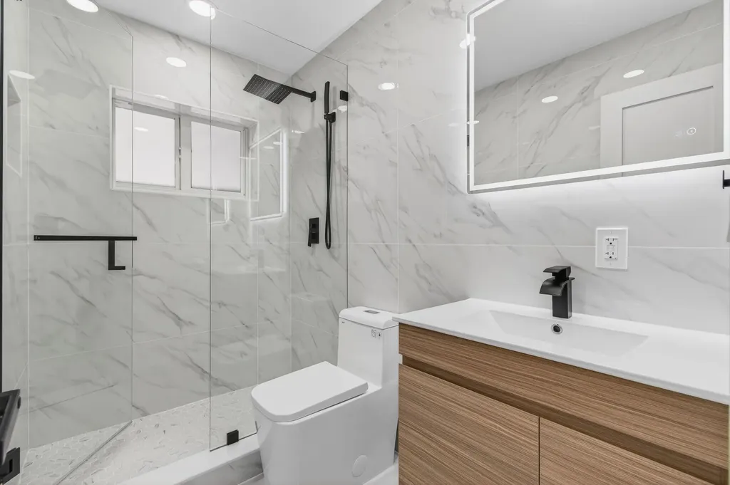 360 SW 2nd Street Boca Raton FL 33432