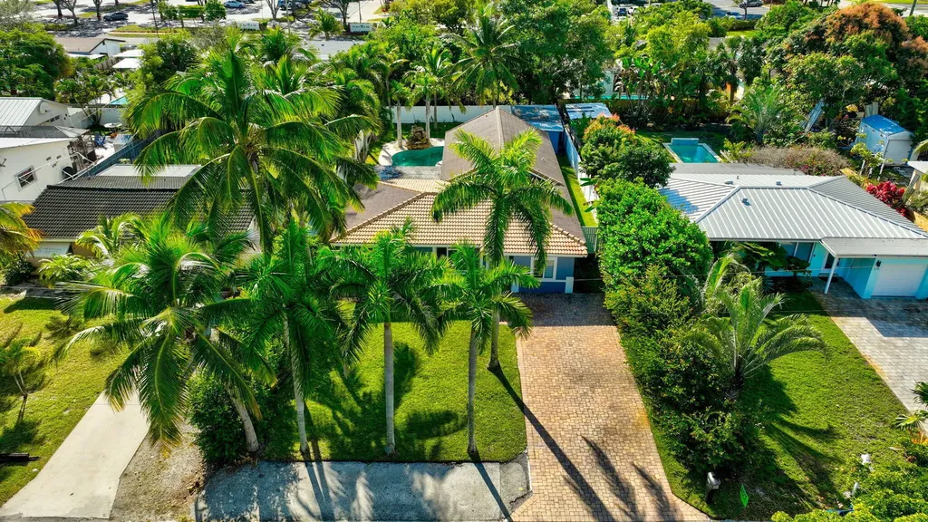 360 SW 2nd Street Boca Raton FL 33432