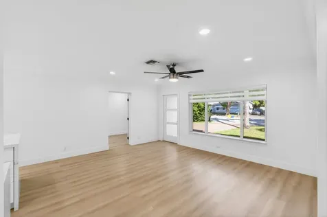 360 SW 2nd Street Boca Raton FL 33432