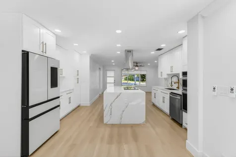 360 SW 2nd Street Boca Raton FL 33432