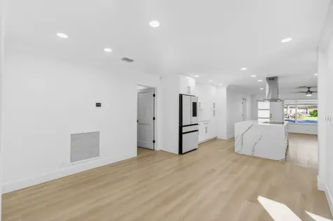 360 SW 2nd Street Boca Raton FL 33432