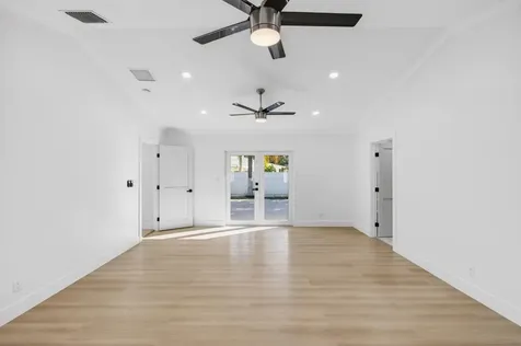 360 SW 2nd Street Boca Raton FL 33432