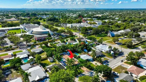 360 SW 2nd Street Boca Raton FL 33432