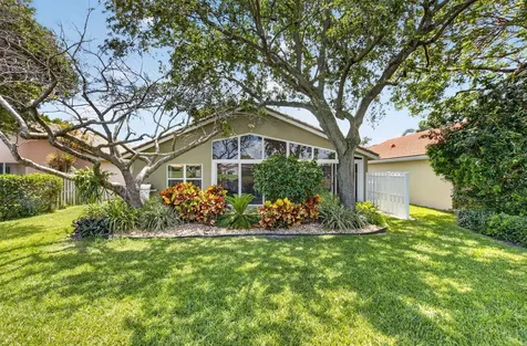 7351 Modena Drive Boynton Beach FL 33437